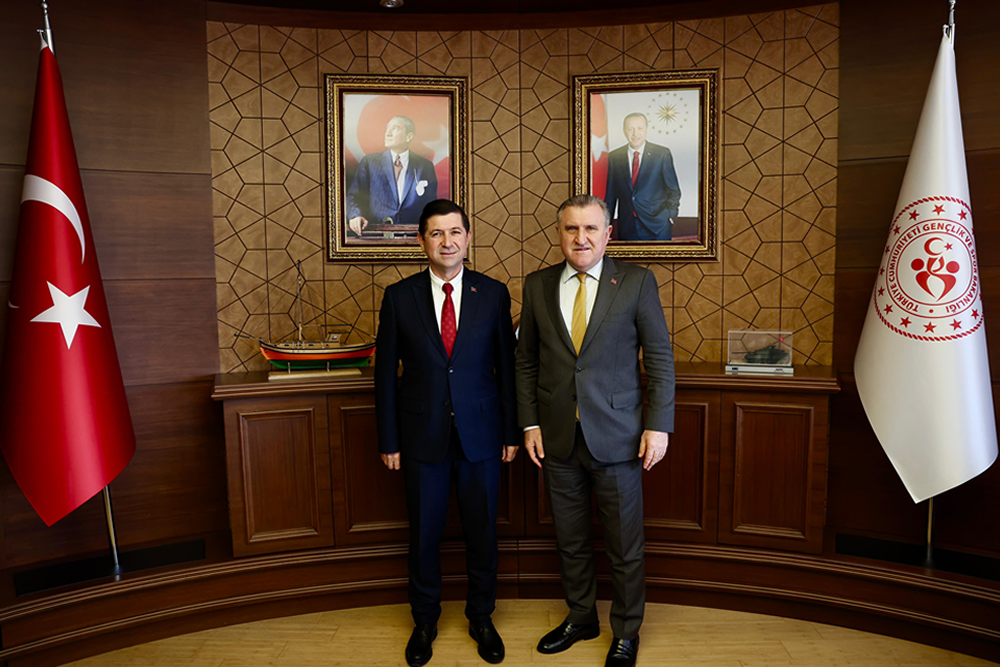 Başkan Yüzücü Ankara'da temaslarda bulundu.