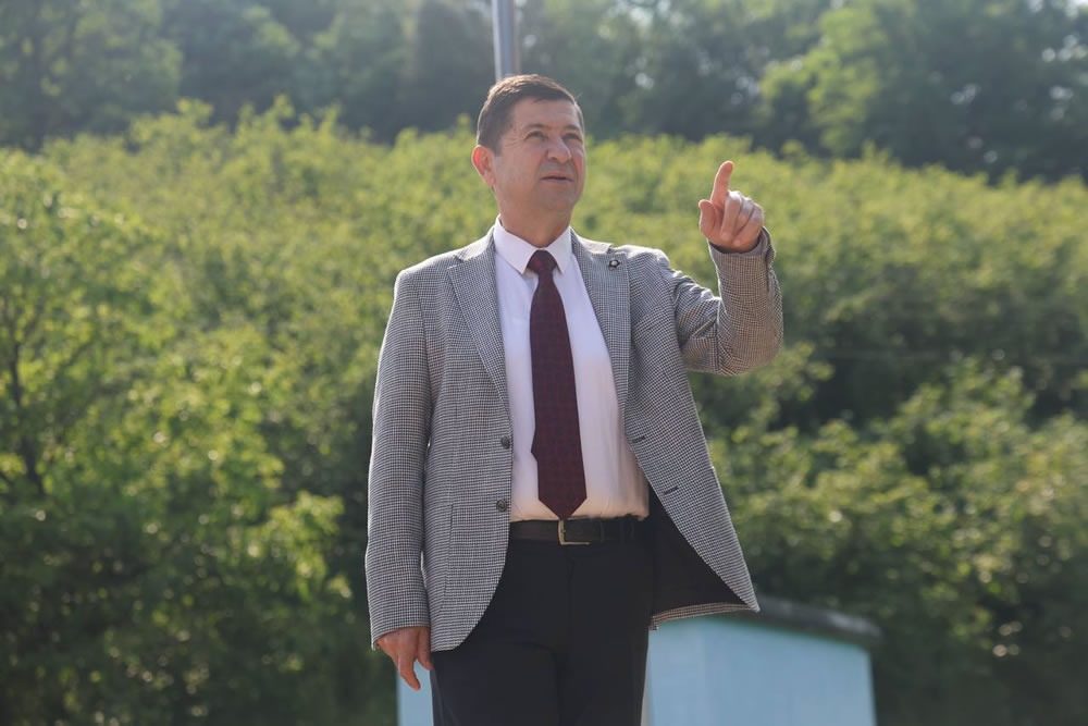 Kirazlı Mahallesi’ne Yeni Futbol Sahası Kazandırılıyor